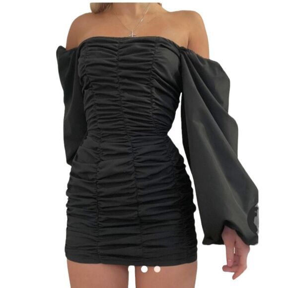 Pretty little thing ruched bodycon lantern sleeve dress size 6 - Picture 1 of 12